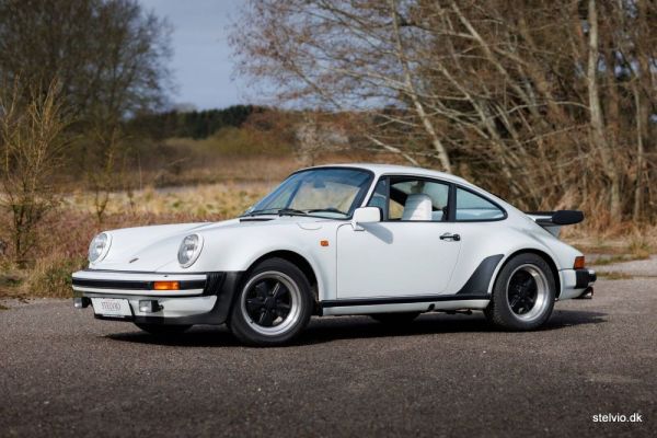 Porsche 911 Turbo 3.3 1980 117704