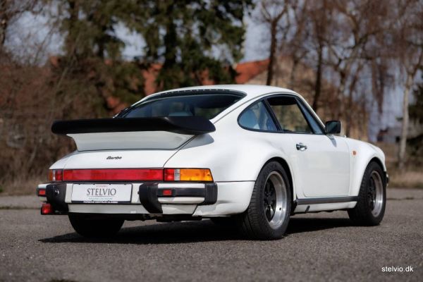 Porsche 911 Turbo 3.3 1980 117713