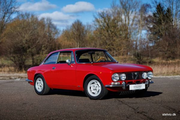 Alfa Romeo 2000 GT Veloce 1972 117827