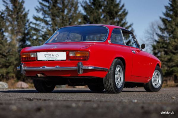 Alfa Romeo 2000 GT Veloce 1972 117833
