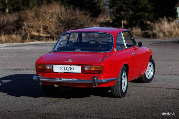 Alfa Romeo 2000 GT Veloce 1972 117834