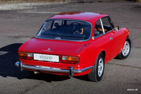 Alfa Romeo 2000 GT Veloce 1972 117836