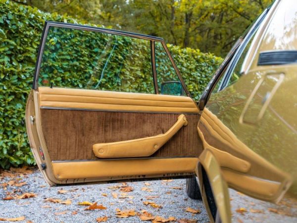 De Tomaso Longchamp 1977 118421