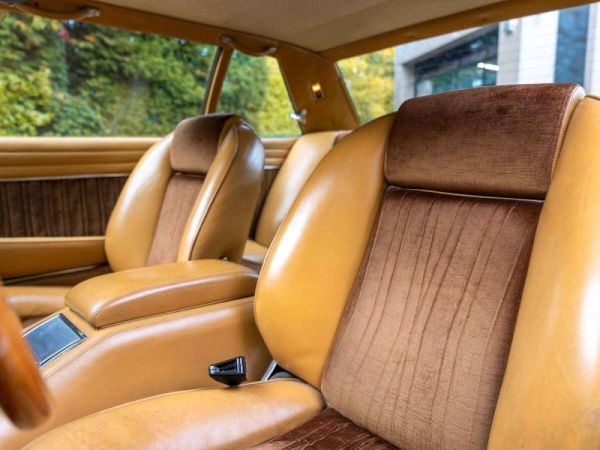 De Tomaso Longchamp 1977 118423