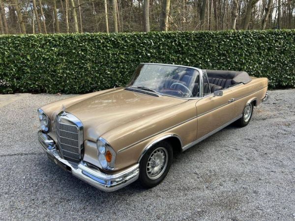 Mercedes-Benz 220 SE b 1963 118504