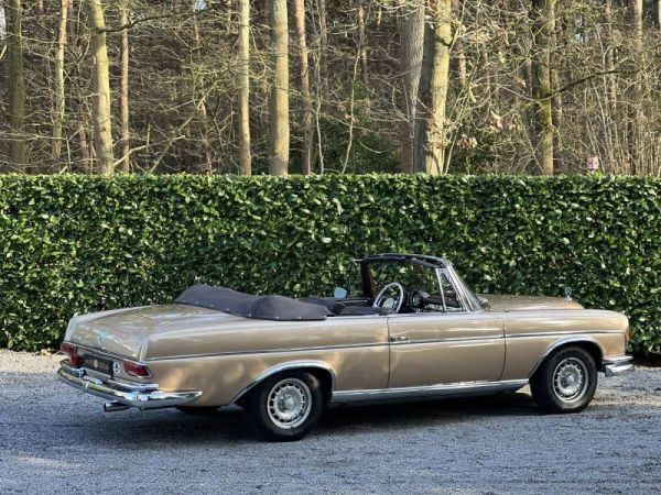 Mercedes-Benz 220 SE b 1963 118506