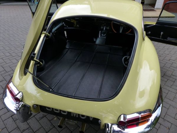 Jaguar E-Type 3.8 1964 117251