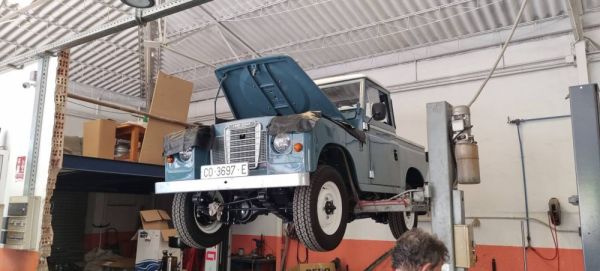 Land Rover 88 1976 122467