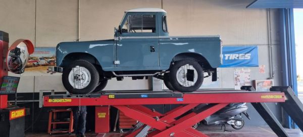 Land Rover 88 1976 122468