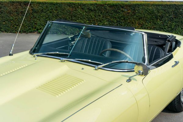 Jaguar E-Type 4.2 1966 42670