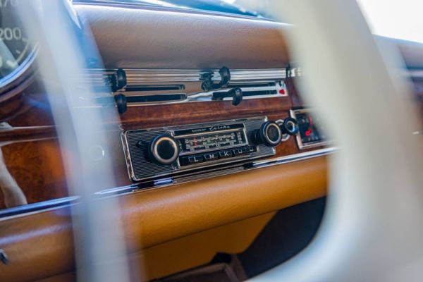 Mercedes-Benz 300 SE 1966 111353