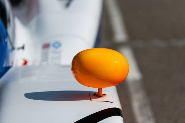 Aston Martin AMR1 1989 60302