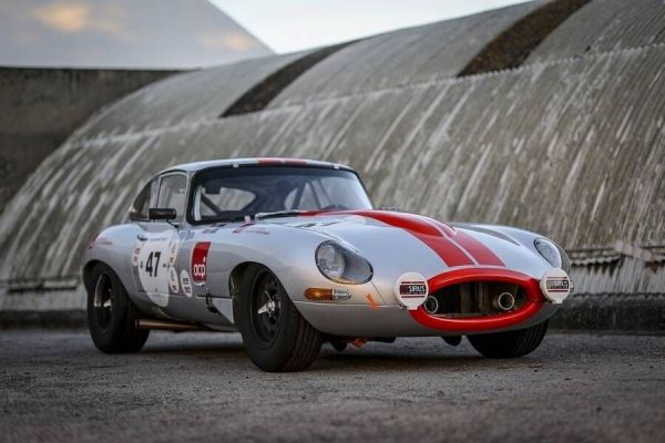 Jaguar E-Type 3.8 1962 126393