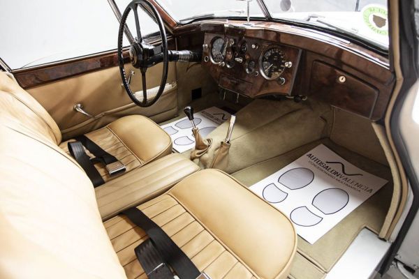 Jaguar XK 120 FHC 1952 41414