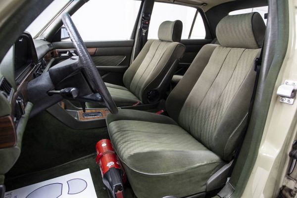 Mercedes-Benz 280 SE 1985 41564