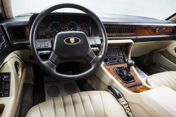 Jaguar XJ 40 3.2 1991 77611