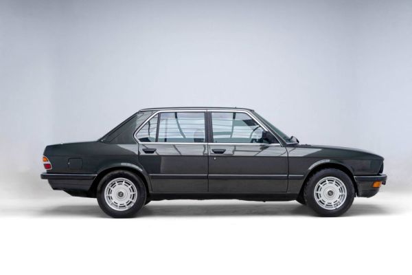 BMW 528i 1986