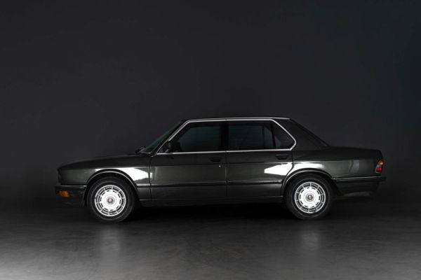 BMW 528i 1986 119421