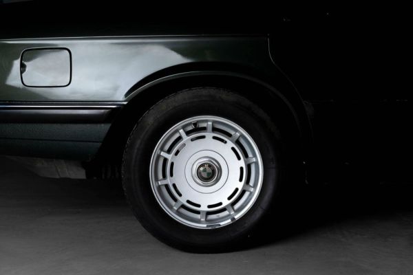 BMW 528i 1986 119425