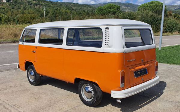 Volkswagen T2b Kombi 1973 101837