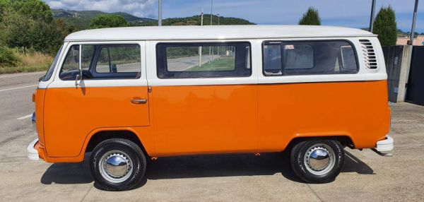 Volkswagen T2b Kombi 1973 101838