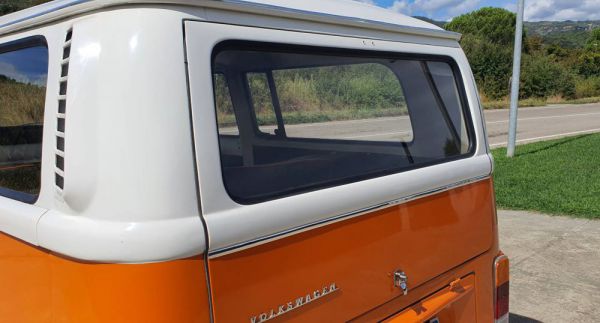 Volkswagen T2b Kombi 1973 101843