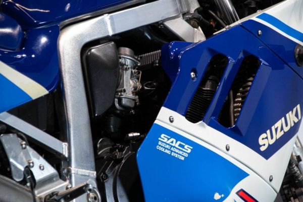 Suzuki GSX-R 750 1989 110266