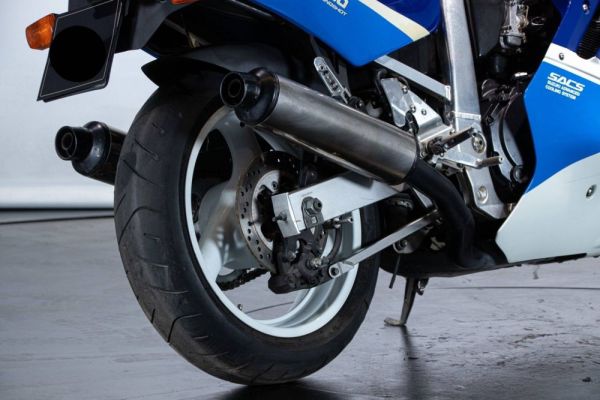 Suzuki GSX-R 750 1989 110267