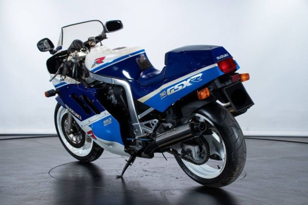 Suzuki GSX-R 750 1989 110272
