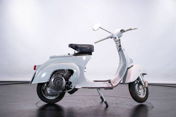 Piaggio Vespa 50 N 1964 110285
