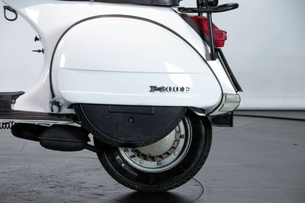 Piaggio Vespa P 200 E 1978 110303