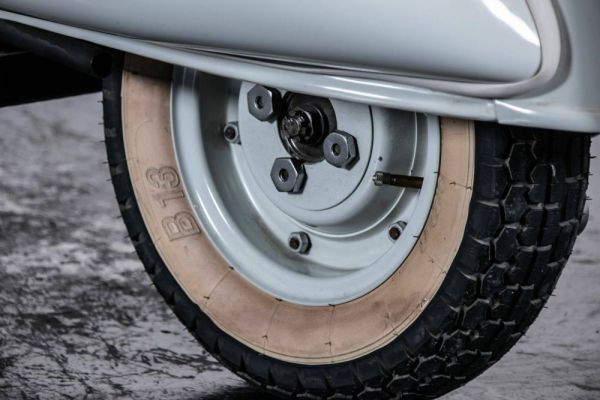 Piaggio Vespa 150 1956 110328