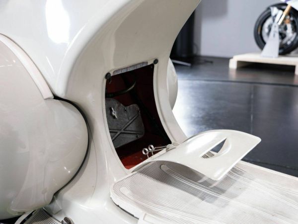 Piaggio Vespa 125 1955 110334