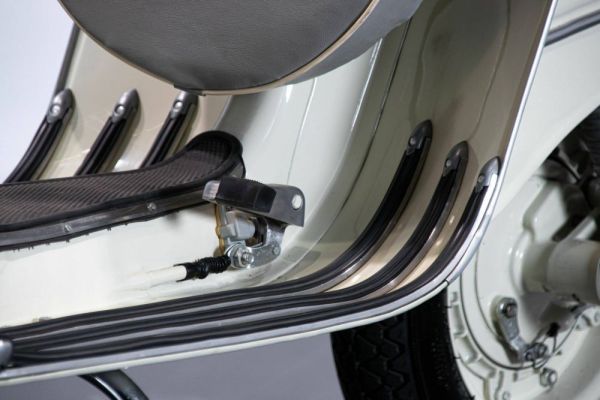 Piaggio Vespa 150 GL 1963 110357