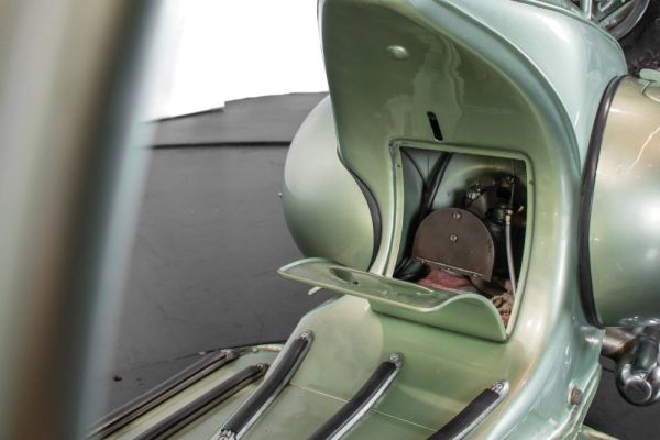 Piaggio Vespa 125 1949 110405