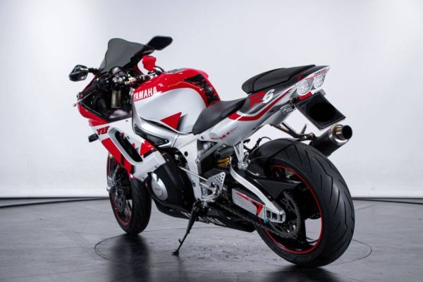Yamaha YZF 600 R6 2000 112754