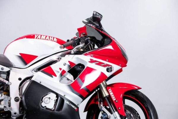Yamaha YZF 600 R6 2000 112756