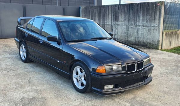 BMW 318is "Class II" 1994 124755