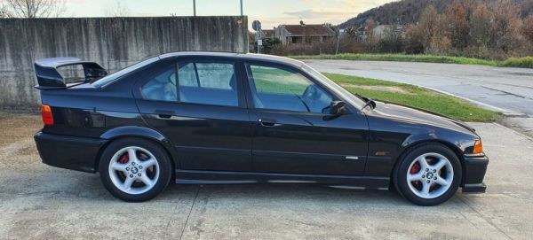 BMW 318is "Class II" 1994 124756