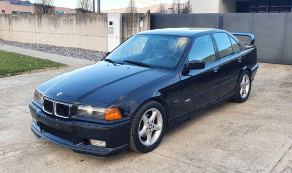 BMW 318is "Class II" 1994 124761