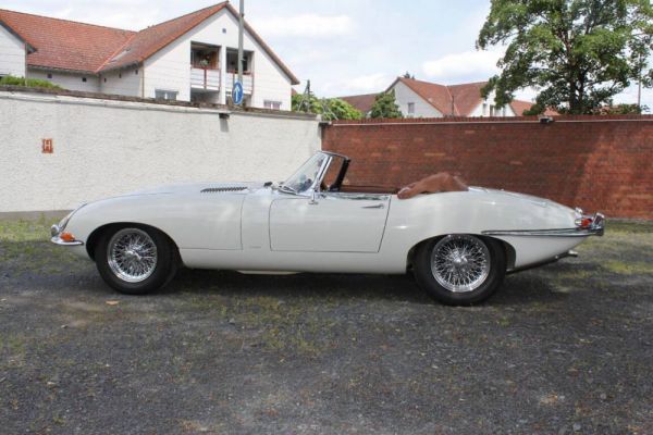 Jaguar E-Type 3.8 1964 39952