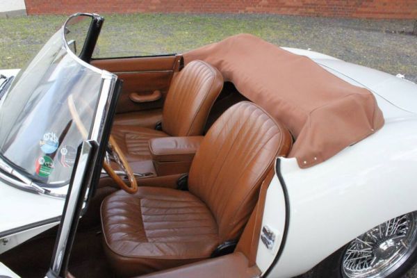 Jaguar E-Type 3.8 1964 39962