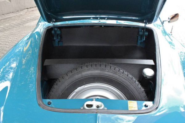 Volkswagen Karmann Ghia 1200 1965 40222