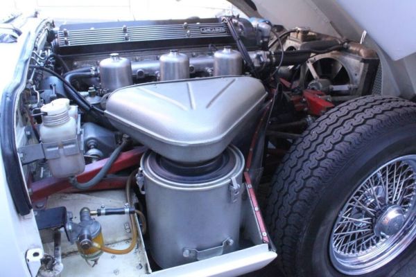 Jaguar E-Type 1969 127710