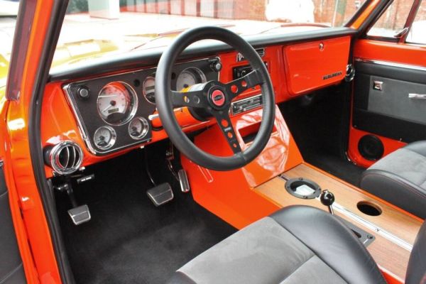 Chevrolet Suburban 1970 131137