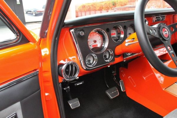 Chevrolet Suburban 1970 131138