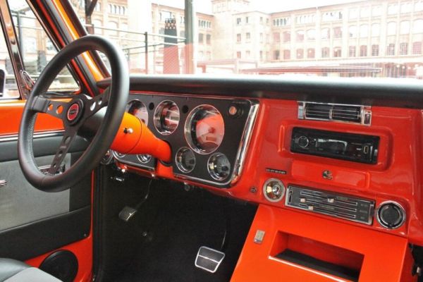 Chevrolet Suburban 1970 131139