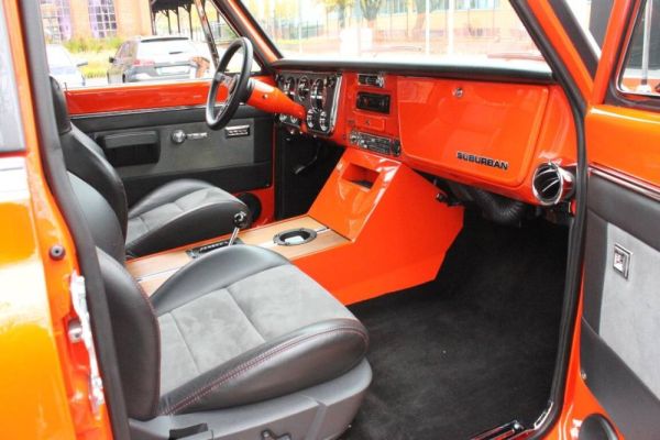 Chevrolet Suburban 1970 131140