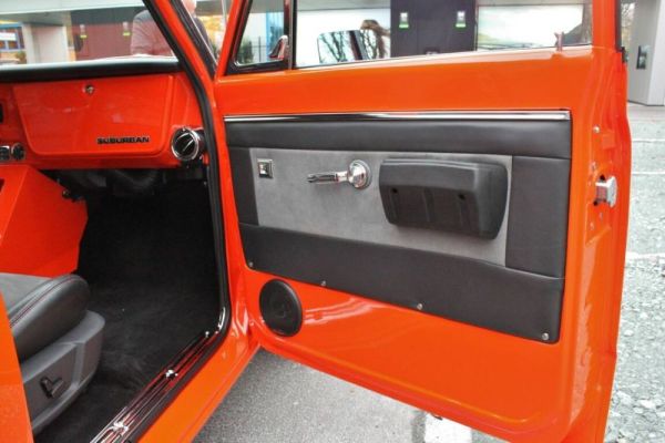 Chevrolet Suburban 1970 131141