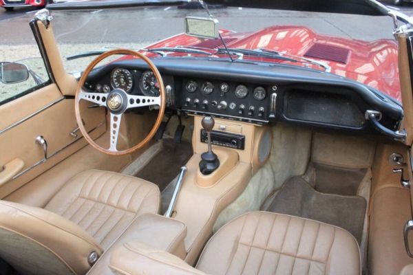 Jaguar E-Type 4.2 1966 131666